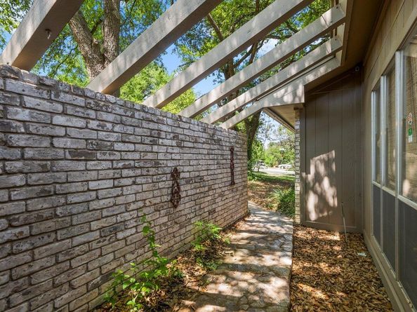 11525 Spring Hill DR, Austin TX 78753