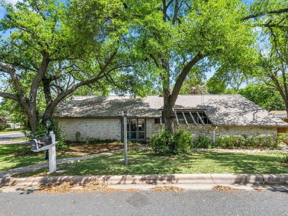 11525 Spring Hill DR, Austin TX 78753