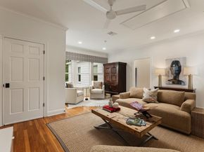 1015 Gaston Ave, Austin TX 78703