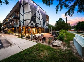 2505 Thornton RD 2208, Austin TX 78704