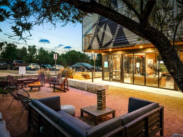 2505 Thornton RD 2208, Austin TX 78704