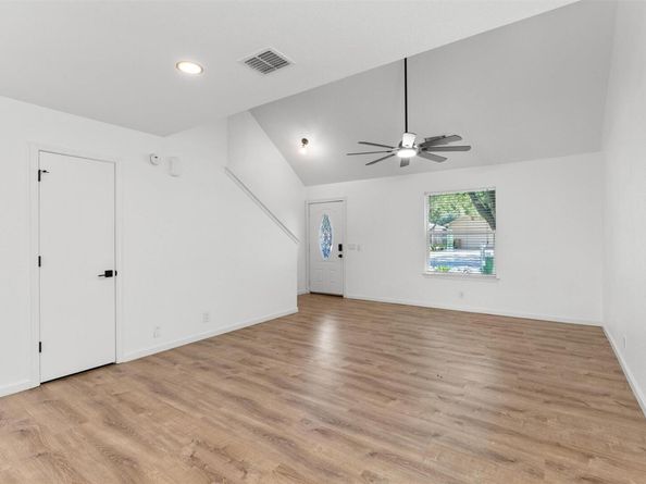 6704 Broad Brook DR, Austin TX 78747