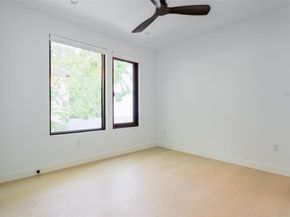 2807 Garwood ST, Austin TX 78702