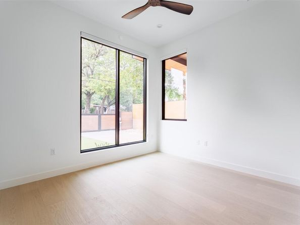 2807 Garwood ST, Austin TX 78702