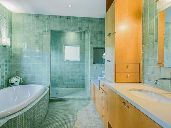 2806 Robbs RUN, Austin TX 78703