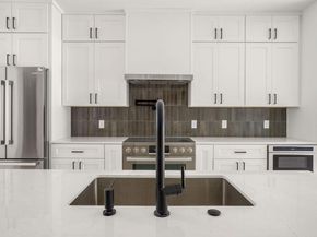 2609 Davis LN 1, Austin TX 78745