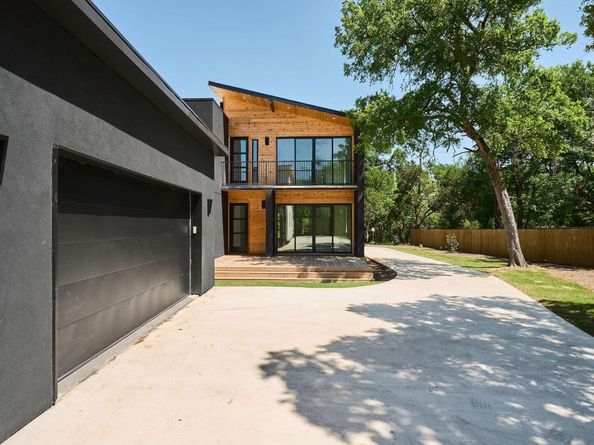 2609 Davis LN 1, Austin TX 78745