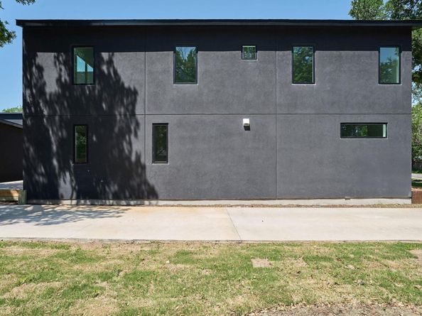 2609 Davis LN 1, Austin TX 78745