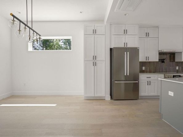 2609 Davis LN 1, Austin TX 78745