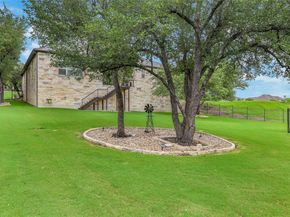 328 Ringtail Stream DR, Austin TX 78738