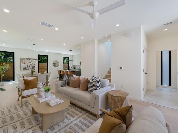 2705 Francisco ST B, Austin TX 78702