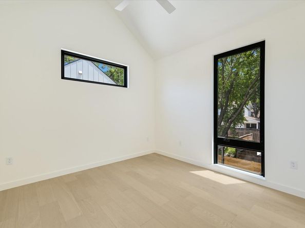 2705 Francisco ST B, Austin TX 78702