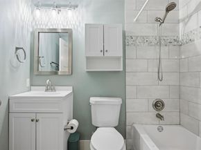 5704 Gloucester LN A, Austin TX 78723