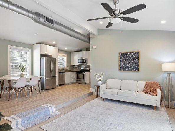 5704 Gloucester LN A, Austin TX 78723