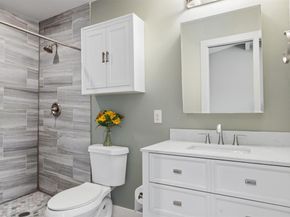 5704 Gloucester LN A, Austin TX 78723