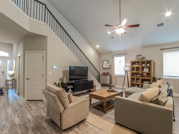 9213 Margaret Jewel LN, Austin TX 78748