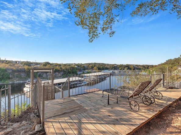 22012 Briarcliff DR, Spicewood TX 78669