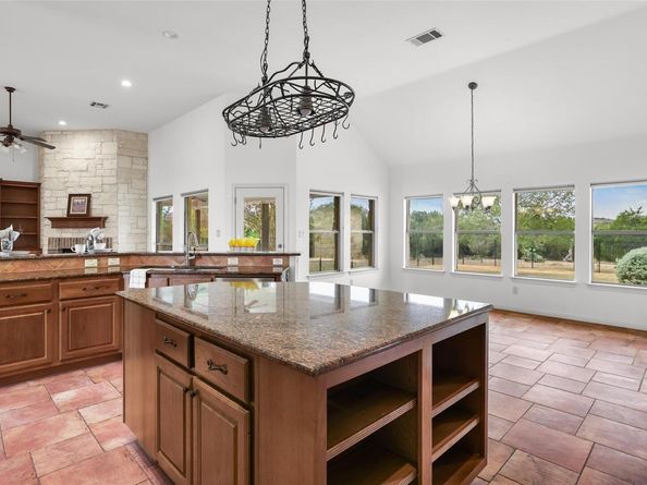 1106 Squaw VLY, Leander TX 78641