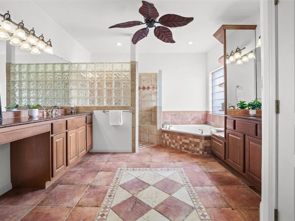 1106 Squaw VLY, Leander TX 78641