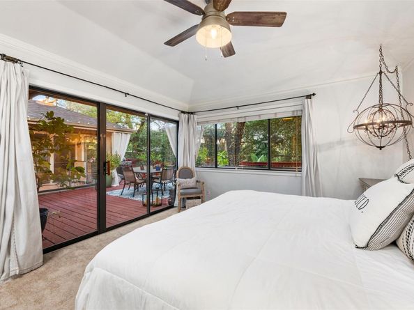 106 Sailmaster ST, Lakeway TX 78734