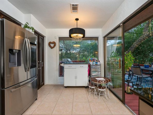 106 Sailmaster ST, Lakeway TX 78734