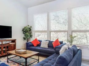 2307 E 2nd ST A, Austin TX 78702