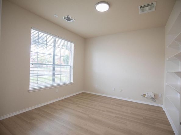 2308 Lou John ST, Austin TX 78727