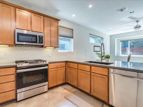 3505 Villa CT 11, Austin TX 78704