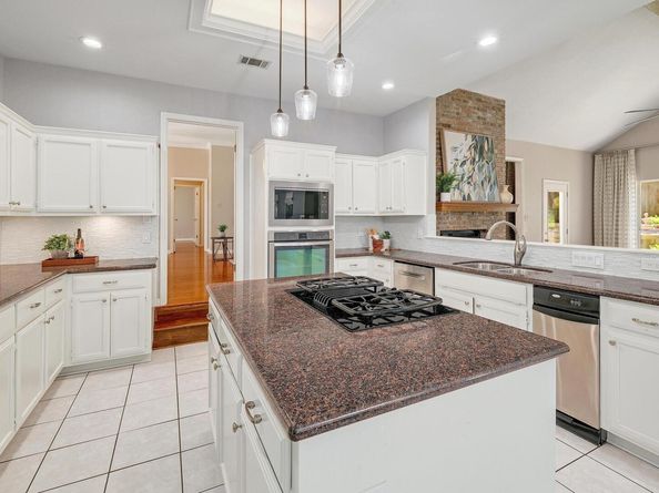 5831 Tributary Ridge DR, Austin TX 78759