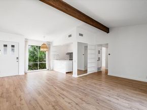 1304 Mariposa DR 206, Austin TX 78704