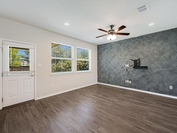 1300 Falconer WAY, Austin TX 78748