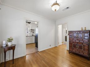 1030 E 44th ST, Austin TX 78751