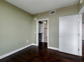 300 Bowie ST 1305, Austin TX 78703