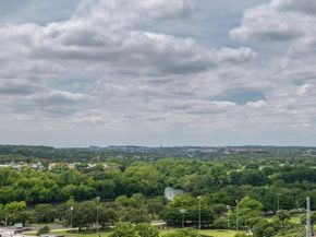 300 Bowie ST 1305, Austin TX 78703