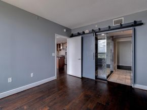 300 Bowie ST 1305, Austin TX 78703