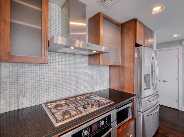 300 Bowie ST 1305, Austin TX 78703