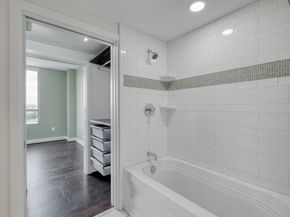 300 Bowie ST 1305, Austin TX 78703