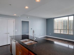 300 Bowie ST 1305, Austin TX 78703