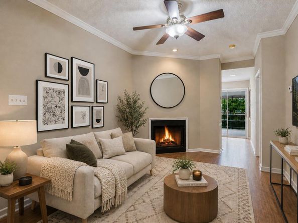 715 W 22nd 1/2 ST 204, Austin TX 78705