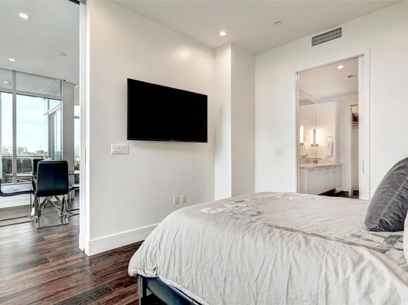 501 West Ave 1304, Austin TX 78701
