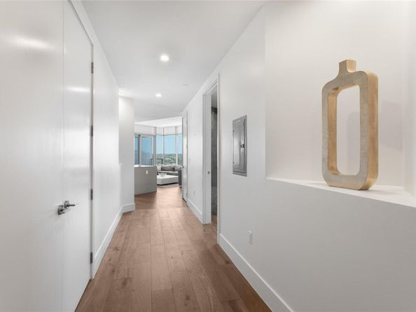 501 West Ave 1304, Austin TX 78701