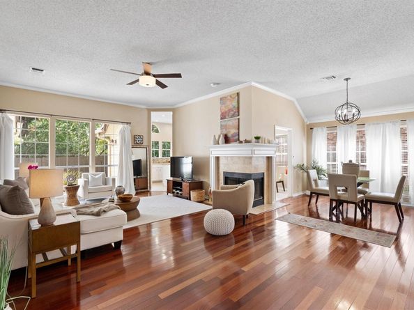 1207 Meadow Lark DR, Cedar Park TX 78613