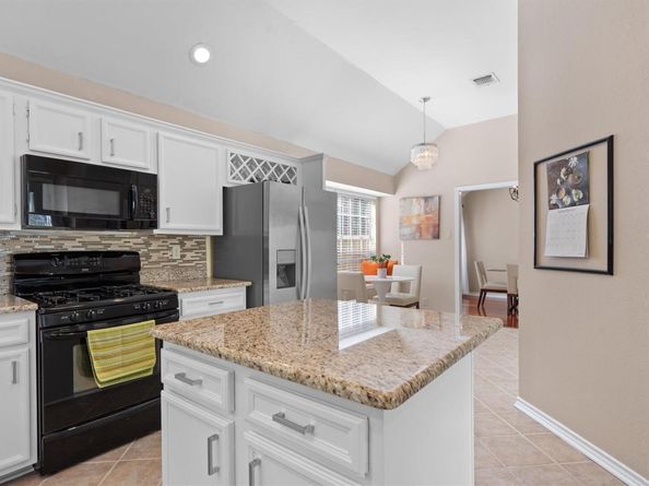 1207 Meadow Lark DR, Cedar Park TX 78613