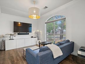 5948 Lomita Verde CIR, Austin TX 78749