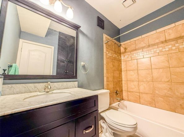 2450 Wickersham LN 103, Austin TX 78741