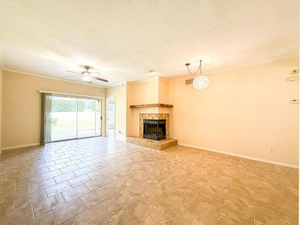 2450 Wickersham LN 103, Austin TX 78741