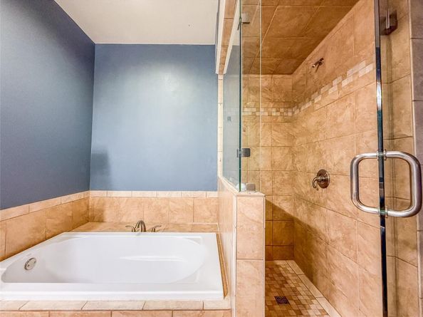 2450 Wickersham LN 103, Austin TX 78741