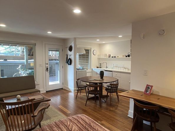 1212 Castle Hill ST 6, Austin TX 78703