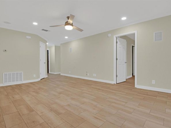 8205 Georgie Trace Ave, Austin TX 78747