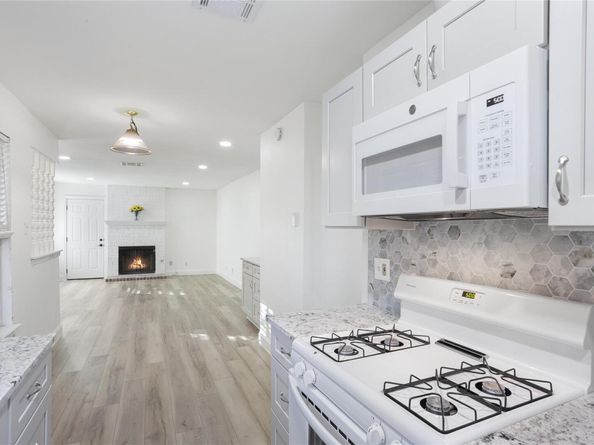 101 Clearday DR 104, Austin TX 78745